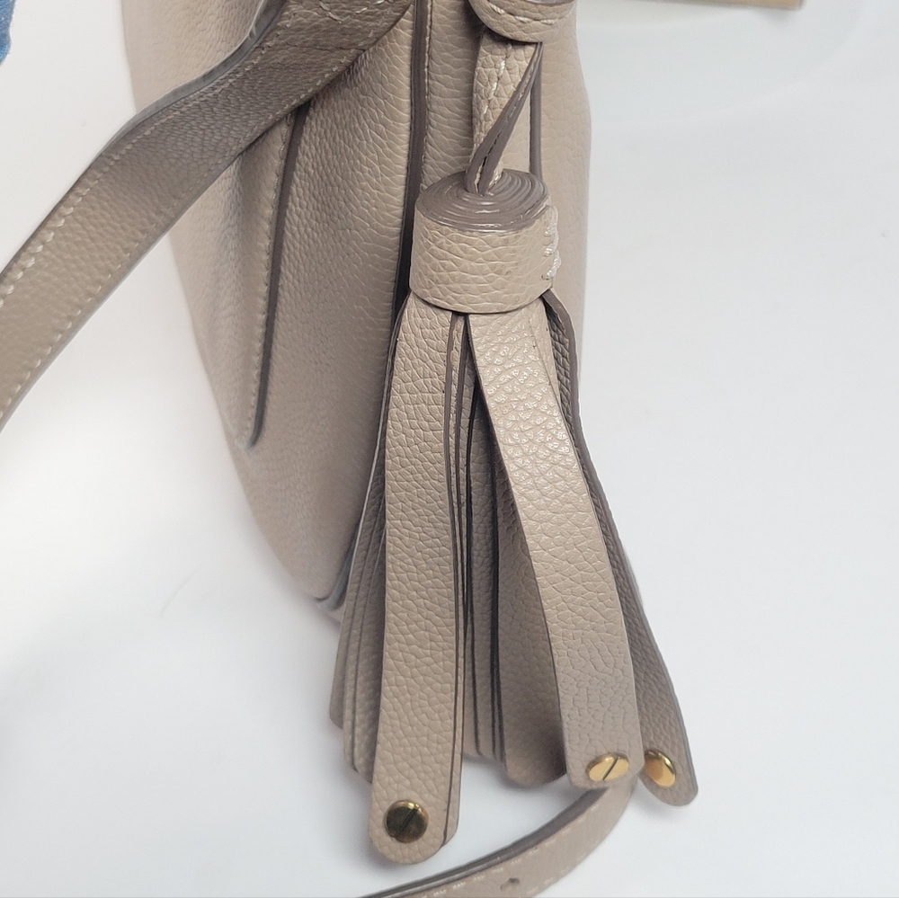 Marc Jacobs Taupe Interlock Leather  Crossbody Bag with Gold Accents - Picture 4 of 8